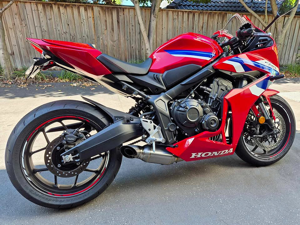 Vandemon  Honda CB650F, CBR650F, CB650R, CBR650R Titanium Low Mount Exhaust System HONCBR650RTIEXHC VA-51