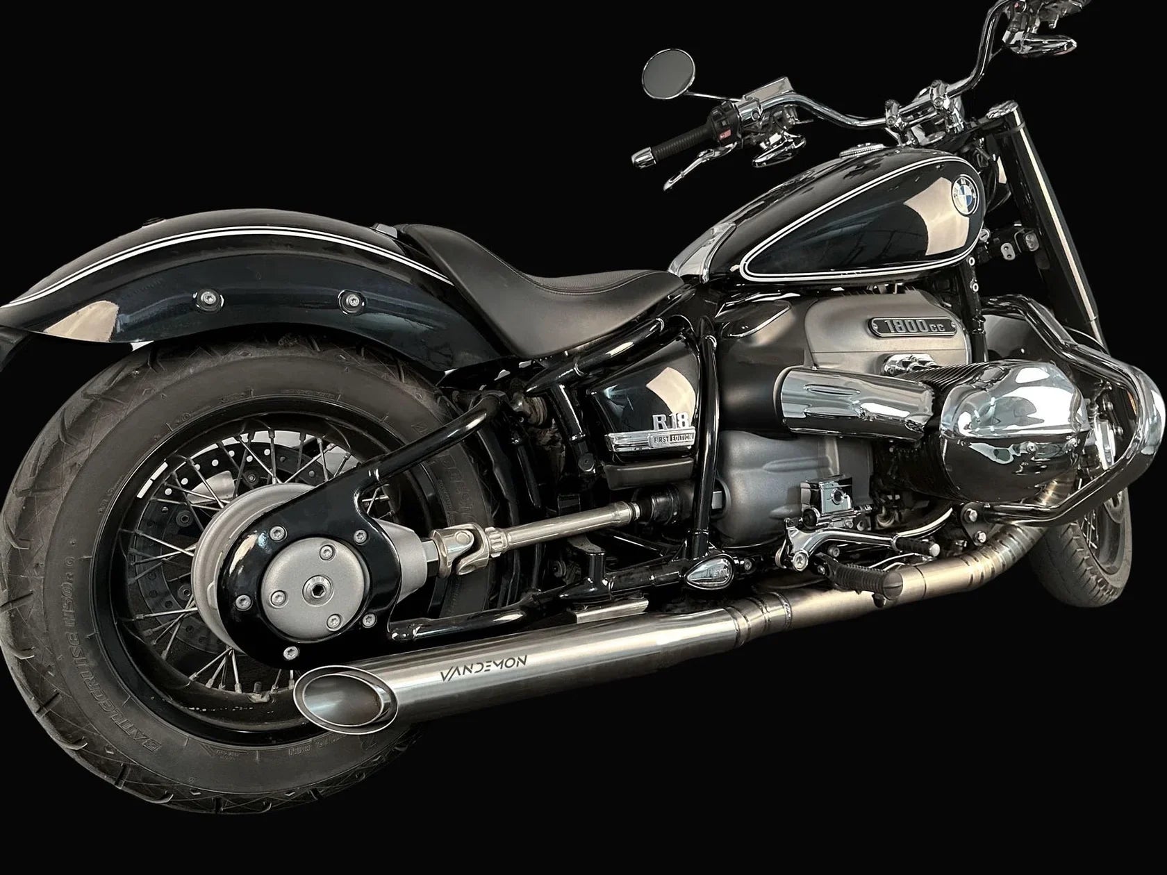 Vandemon BMW R18 Bagger and Classic Long Titanium Exhaust system 2020-2025 BMWR18TIEXHSYSB VA-96