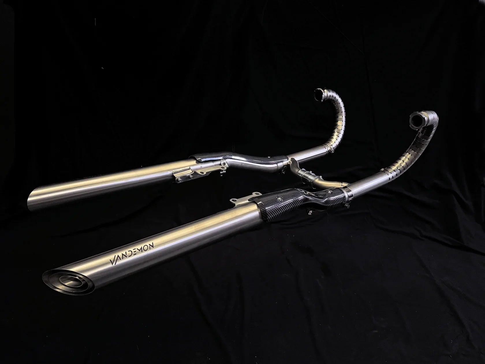 Vandemon BMW R18 Bagger and Classic Long Titanium Exhaust system 2020-2025 BMWR18TIEXHSYSB VA-96