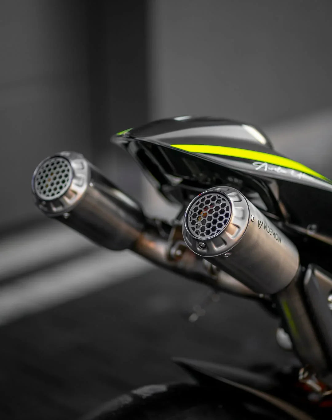 Vandemon Ducati Panigale V4 and V4S 2025-2026 High Mount Race Exhaust System   DUCV4PANHMEXHMESB VA-90