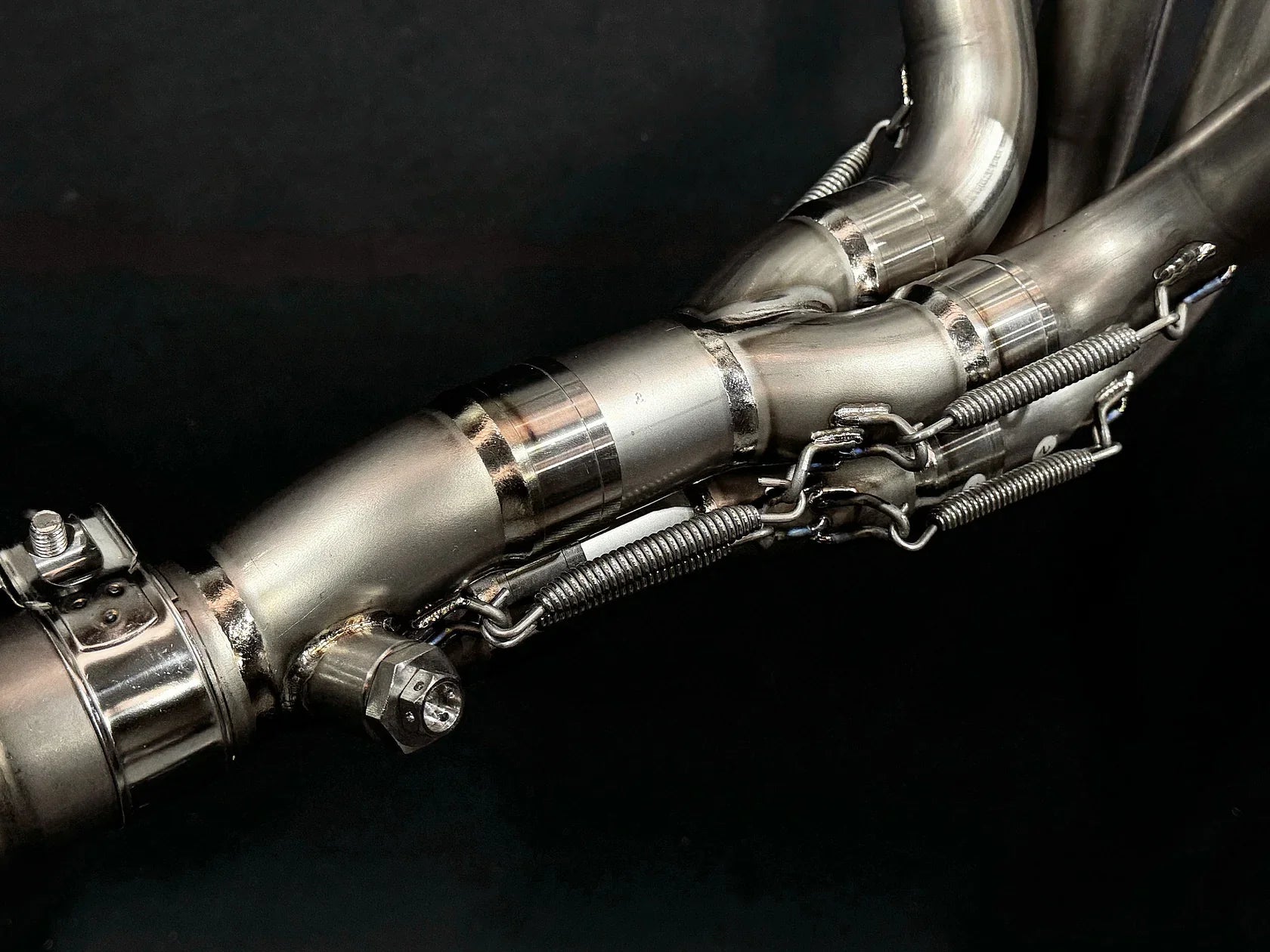 Vandemon  Kawasaki Z1000 Vandemon Dual Titanium Exhaust System with Carbon Fibre Mufflers KAWAZ10TIEXHTWINCFA VA-166