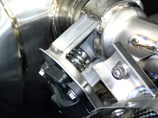 Vandemon Triumph Rocket 3R & GT 2500 2019-25 Titanium Bimodal Stealth Titanium Slip-On Mufflers TRIUMROCKET3O2MUFA VA-152