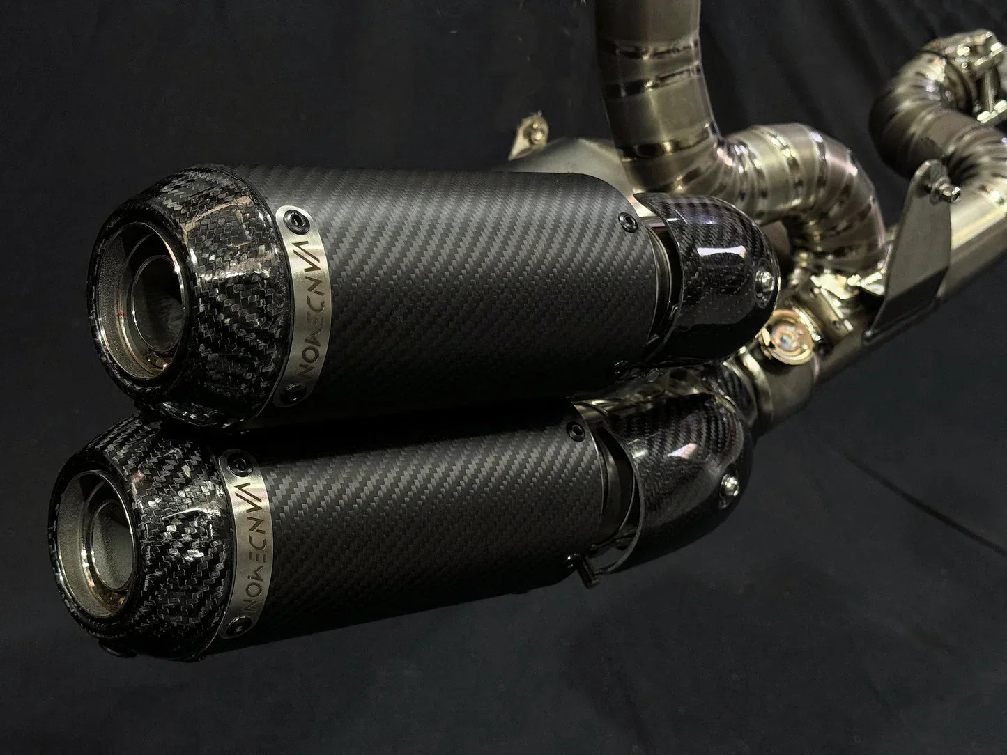 Vandemon  Ducati Supersport 950 Stealth Titanium Slip-On 2021-23 DUC950SSTIEXHCFWVA VA-41