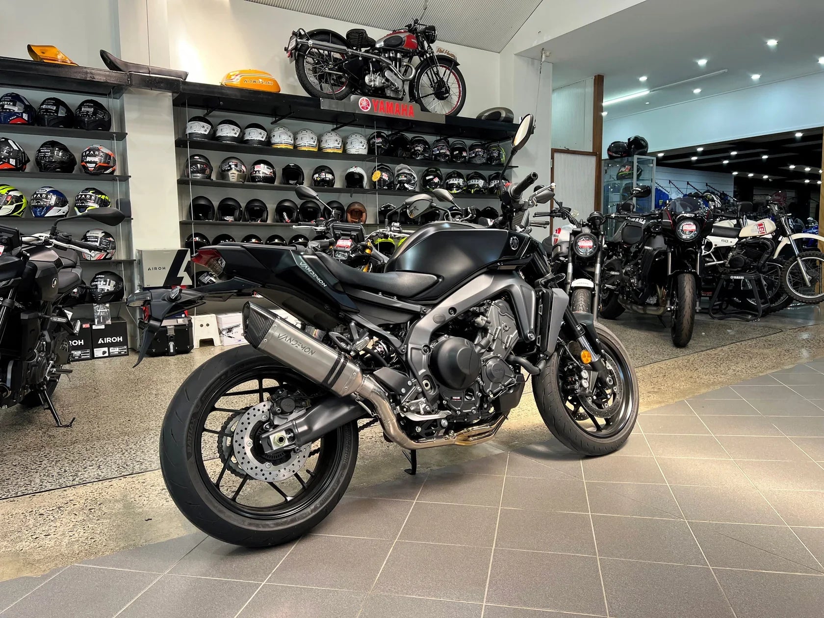 Vandemon  Yamaha GEN4 XSR900 and XSR900GP Titanium Exhaust System 2024-25 YAMAXSR9SMTIEXHA VA-77